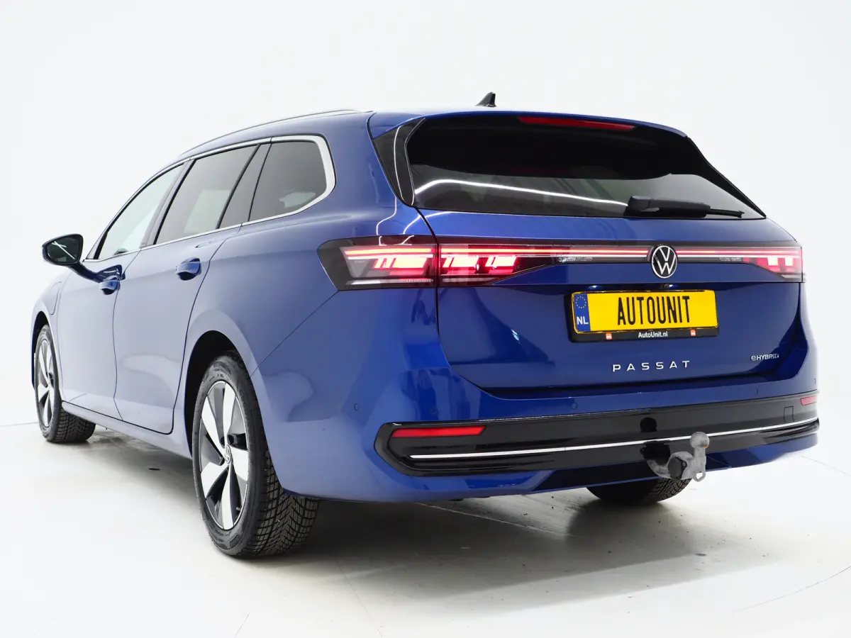 1.5 eHybrid Elegance | 5 Jaar Garantie | Panoramadak | Leder/Alcantara | Trekhaak | Harman/Kardon | HUD | 360 | Keyless