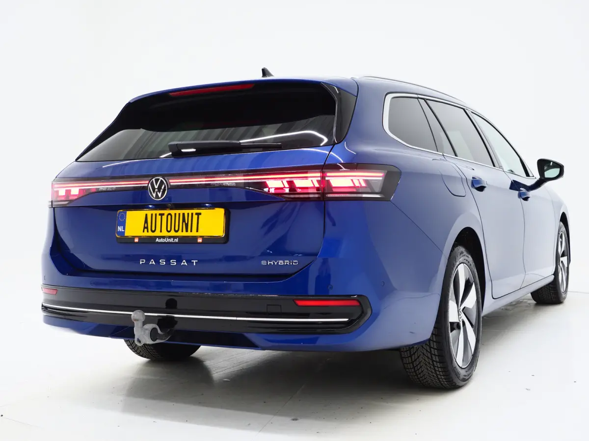 1.5 eHybrid Elegance | 5 Jaar Garantie | Panoramadak | Leder/Alcantara | Trekhaak | Harman/Kardon | HUD | 360 | Keyless