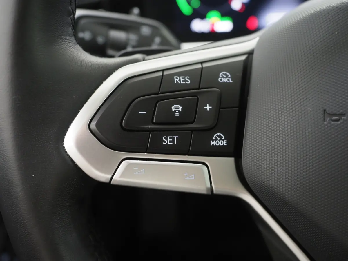 1.5 eHybrid Elegance | 5 Jaar Garantie | Panoramadak | Leder/Alcantara | Trekhaak | Harman/Kardon | HUD | 360 | Keyless