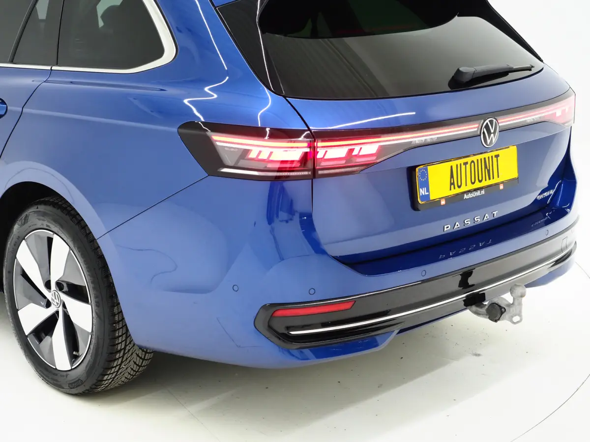 1.5 eHybrid Elegance | 5 Jaar Garantie | Panoramadak | Leder/Alcantara | Trekhaak | Harman/Kardon | HUD | 360 | Keyless