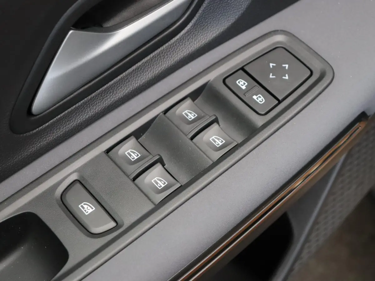 TCe 110pk Extreme | Stoelverwarming | Blind spot | Auto. parkeerrem |