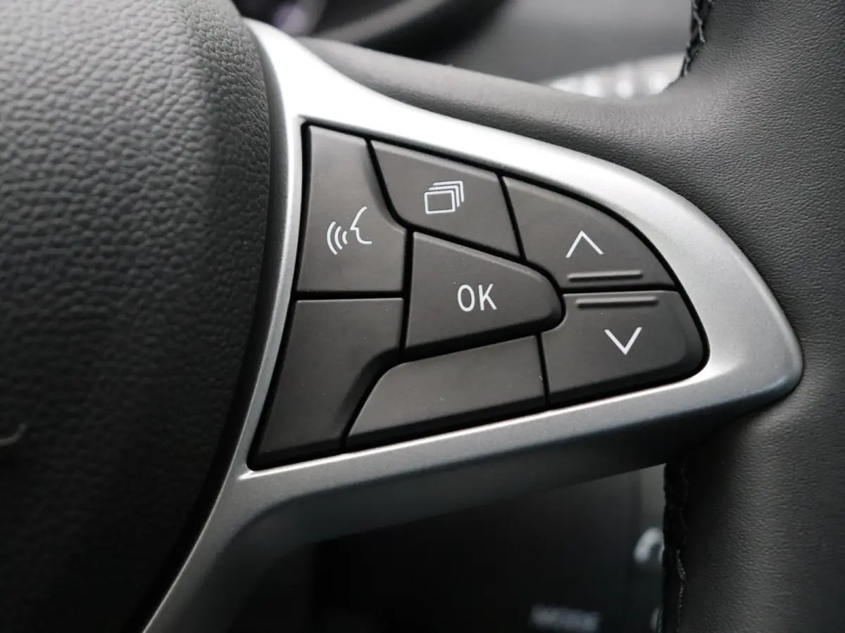 TCe 110pk Extreme | Stoelverwarming | Blind spot | Auto. parkeerrem |
