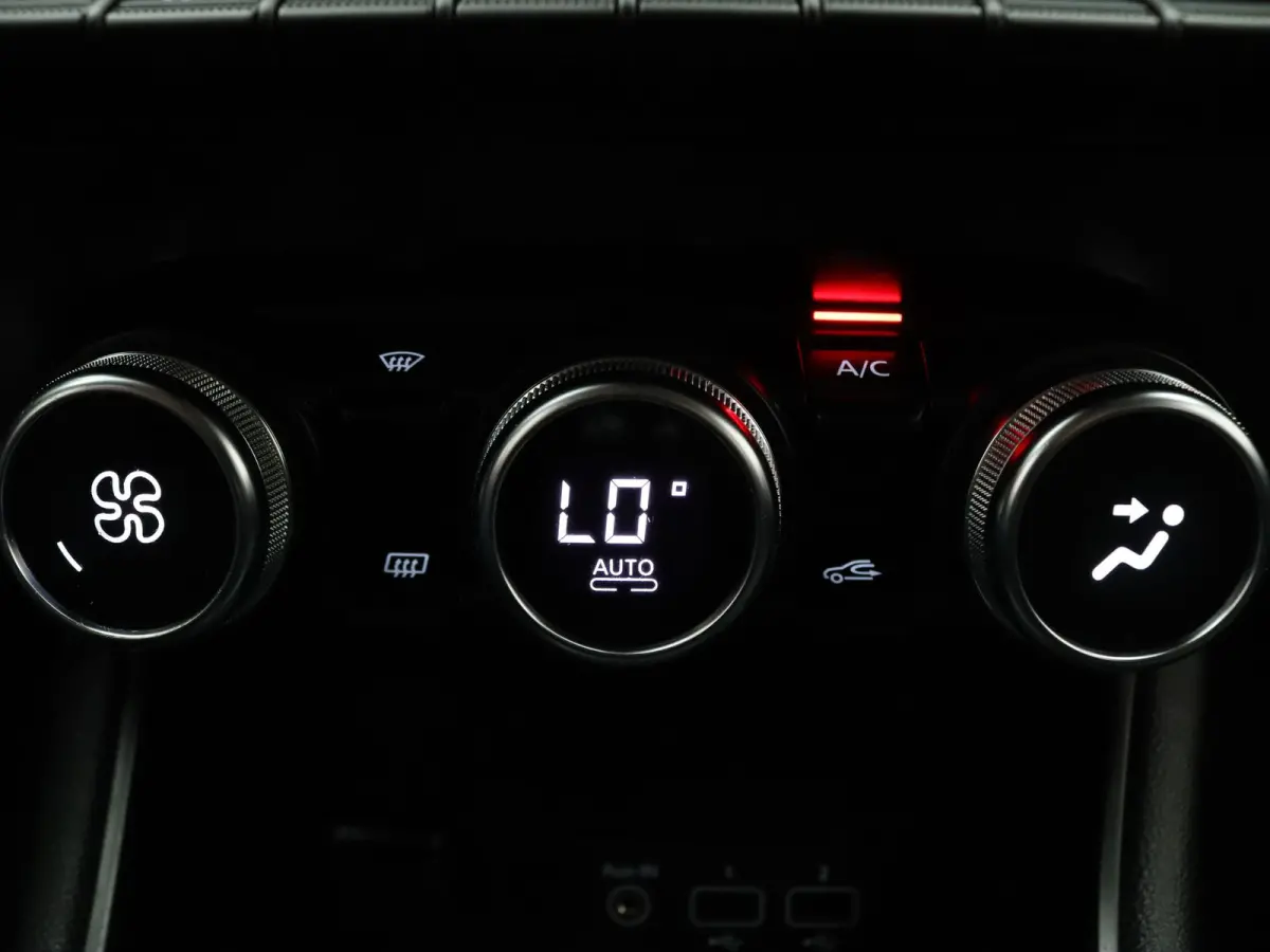 TCe 100pk Intens Apple Carplay/Android Auto