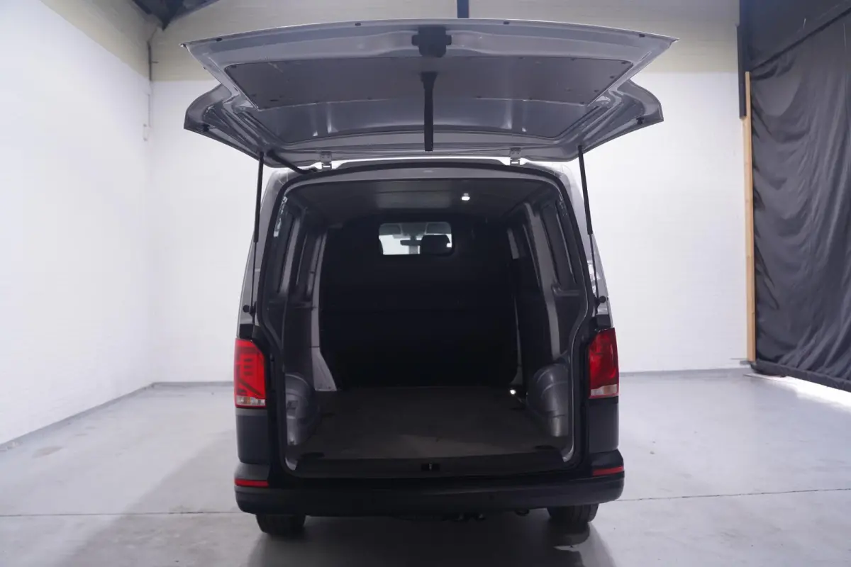 2.0 TDI 150 pk L1 DSG Aut. Navi, Airco Laadruimte Pakket, PDC V+A,