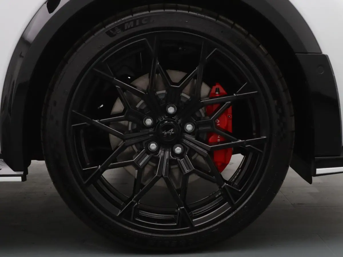 GTS 52 kWh Pack Driving