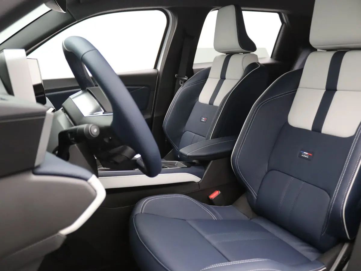 GTS 52 kWh Pack Driving