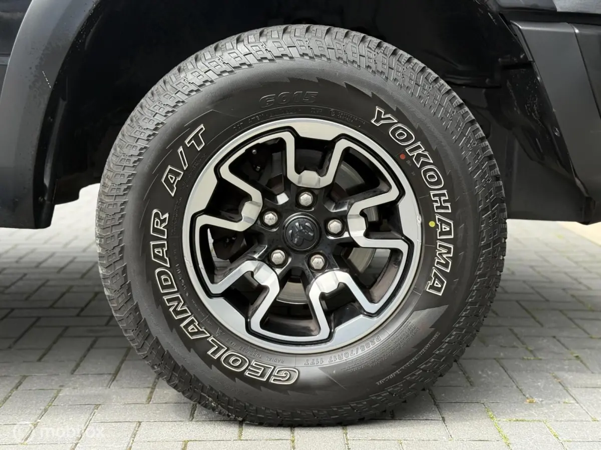 1500 4X4 5.7 V8 4x4 Crew Cab 5'7 Rebel