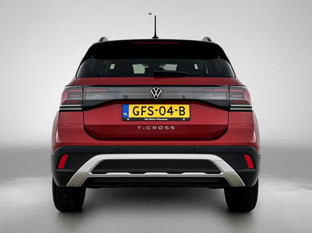 1.0 TSI Life Edition | 95 PK | Trekhaak | Manilla Velgen | All Season Banden | Keyless | Climatronic (Automatische Airco) | Digital Cockpit |