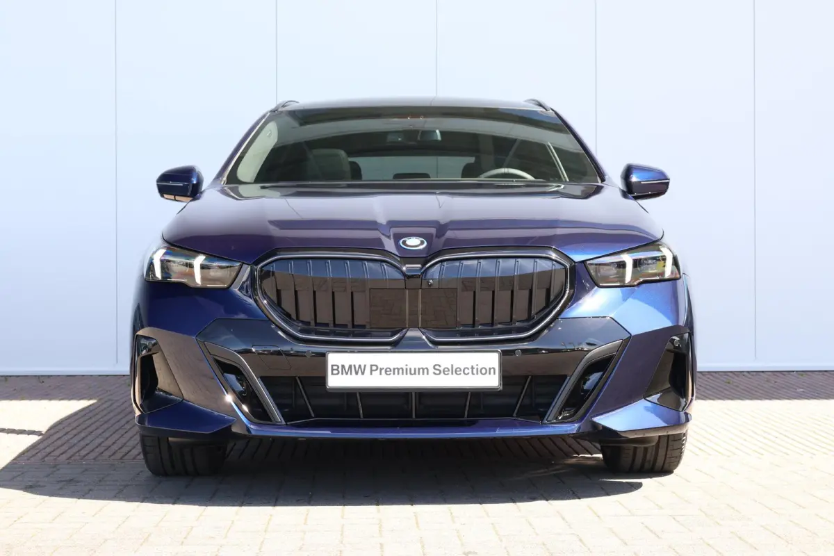 530e M Sport Edition | SoH 100% | M Sportpakket Pro | Comfort Access | Trekhaak | panoramadak | Driving Assistant Professional | Bowers & Wilkins