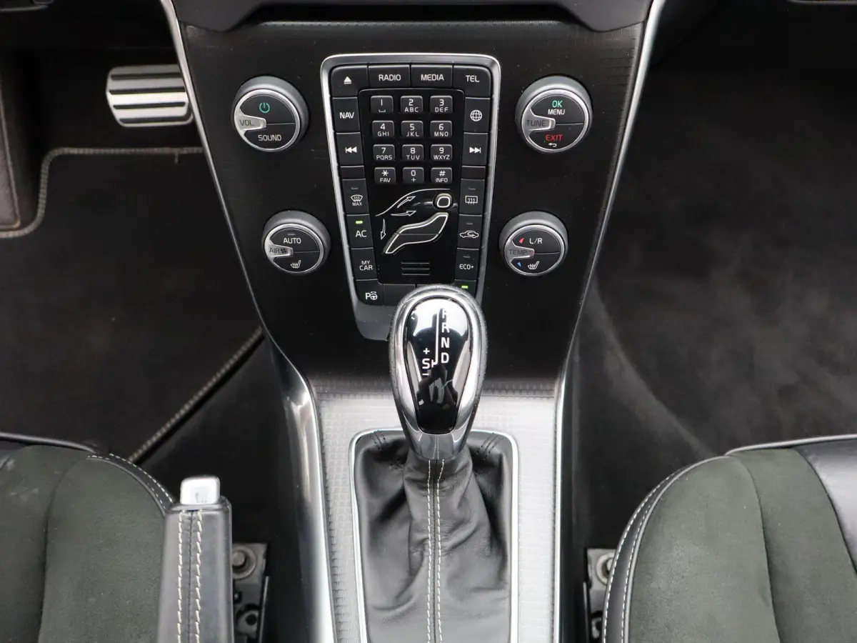 1.5 T3 Polar+ Sport | Panoramadak | Parkeercamera |