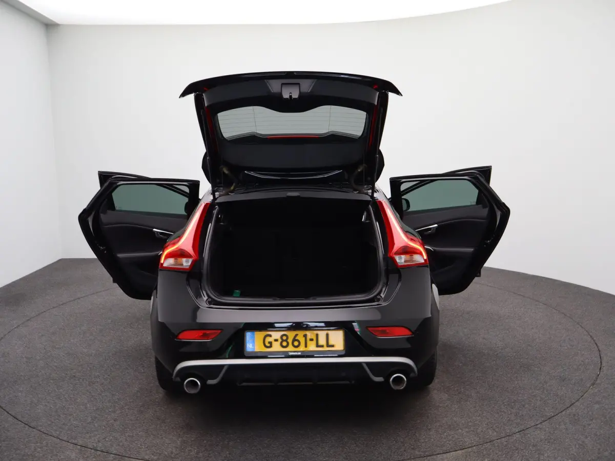 1.5 T3 Polar+ Sport | Panoramadak | Parkeercamera |