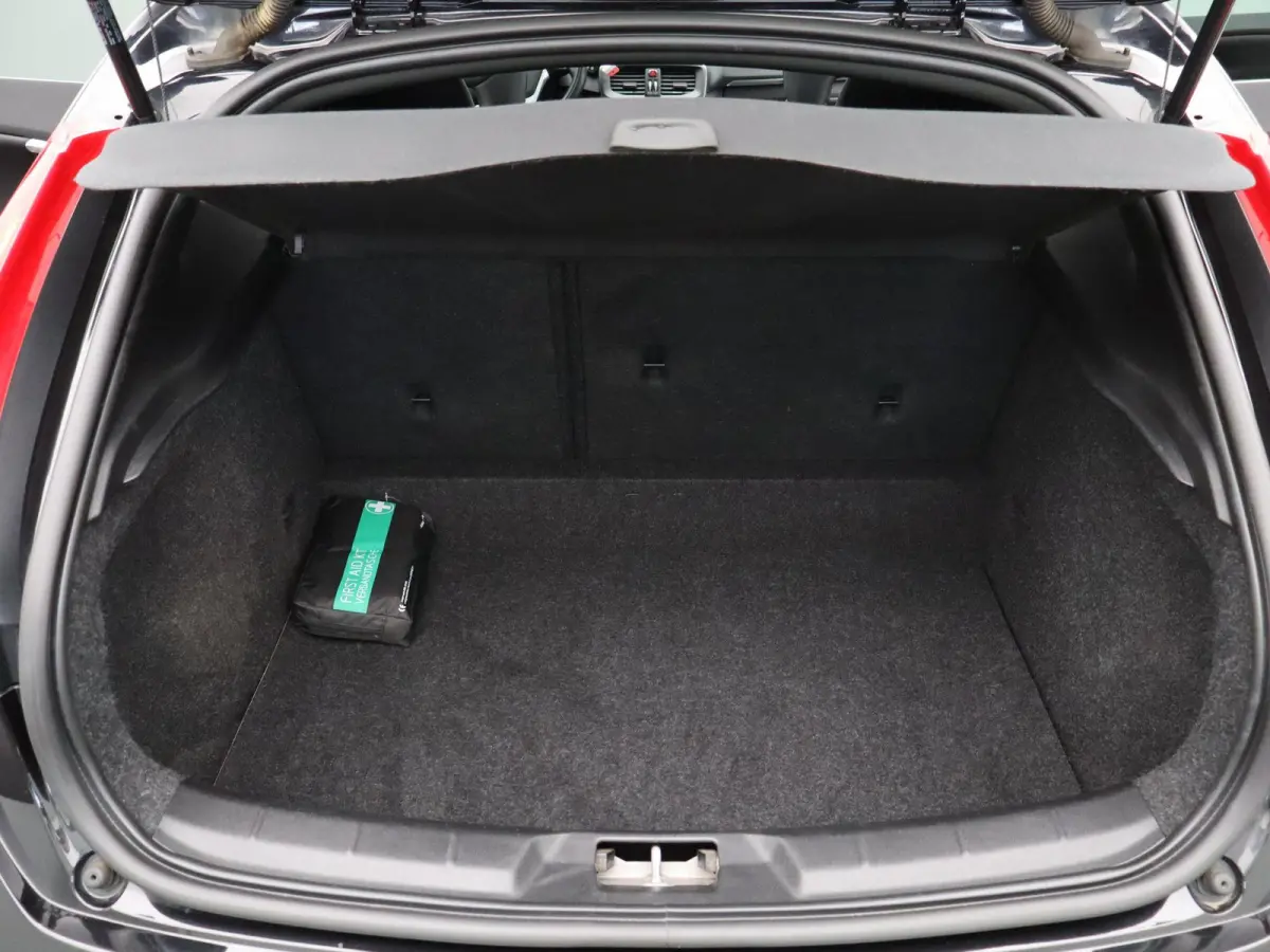 1.5 T3 Polar+ Sport | Panoramadak | Parkeercamera |