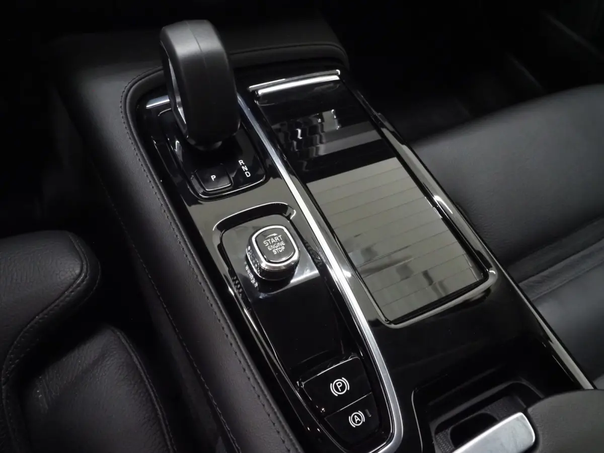2.0 T6 Plug-in hybrid AWD Long Range | Leder | Pilot Assist | Keyless | Dodehoek | Memory | Camera | LED | Carplay