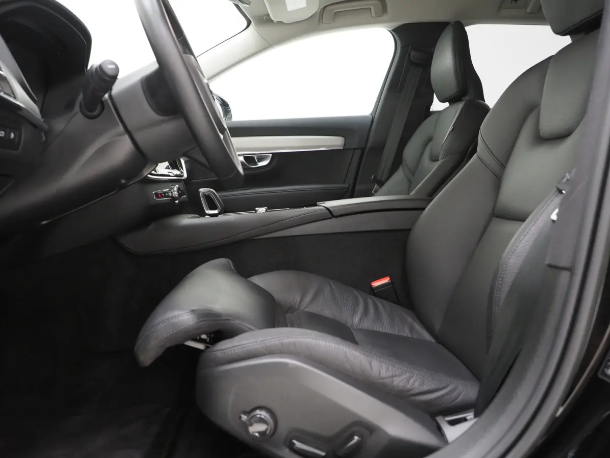2.0 T6 Plug-in hybrid AWD Long Range | Leder | Pilot Assist | Keyless | Dodehoek | Memory | Camera | LED | Carplay