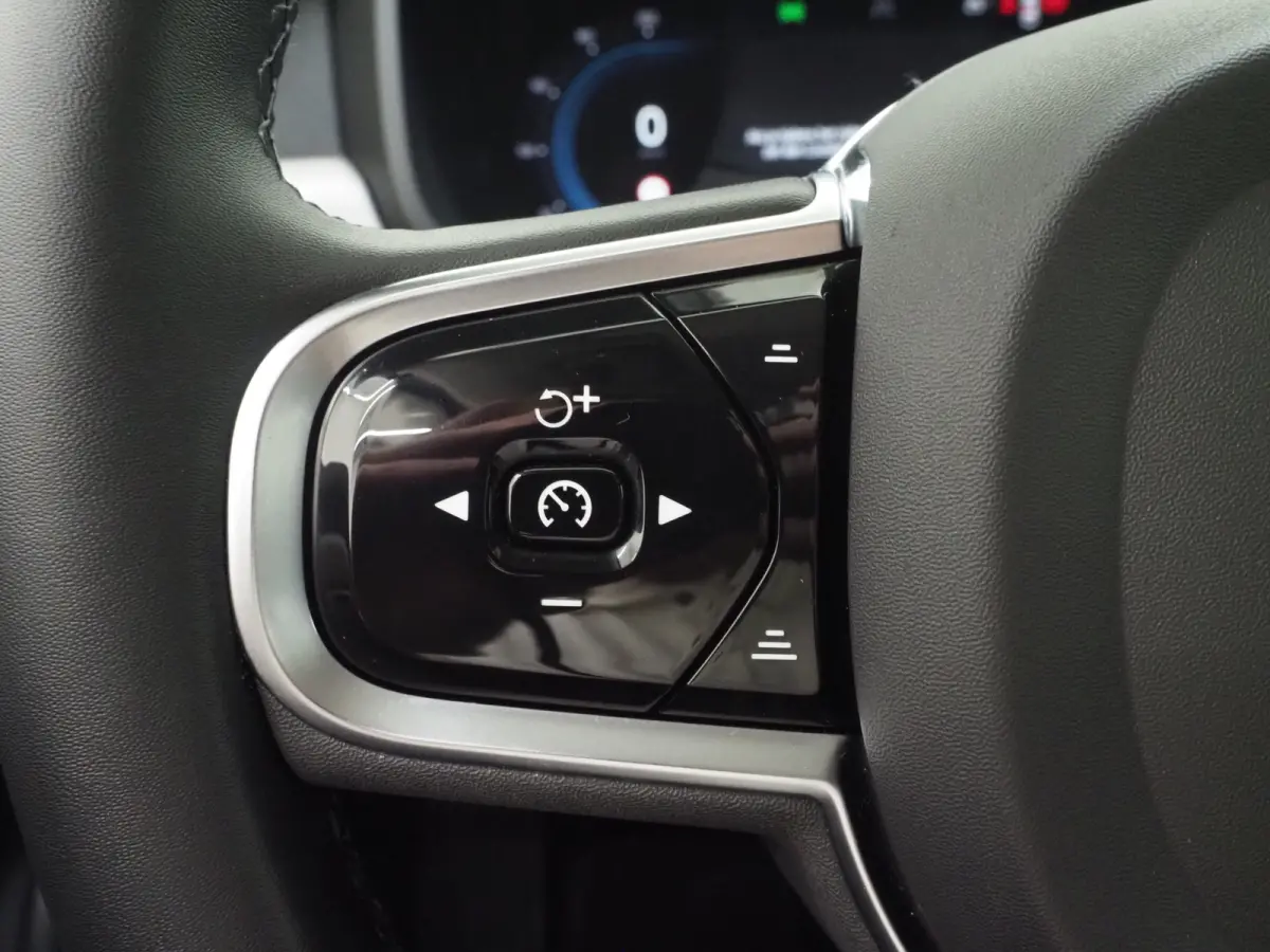 2.0 T6 Plug-in hybrid AWD Long Range | Leder | Pilot Assist | Keyless | Dodehoek | Memory | Camera | LED | Carplay