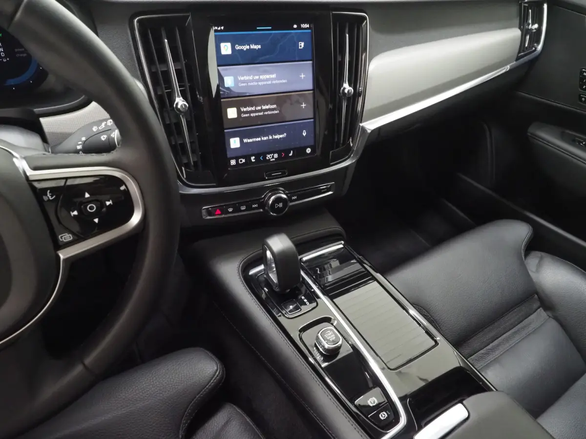2.0 T6 Plug-in hybrid AWD Long Range | Leder | Pilot Assist | Keyless | Dodehoek | Memory | Camera | LED | Carplay