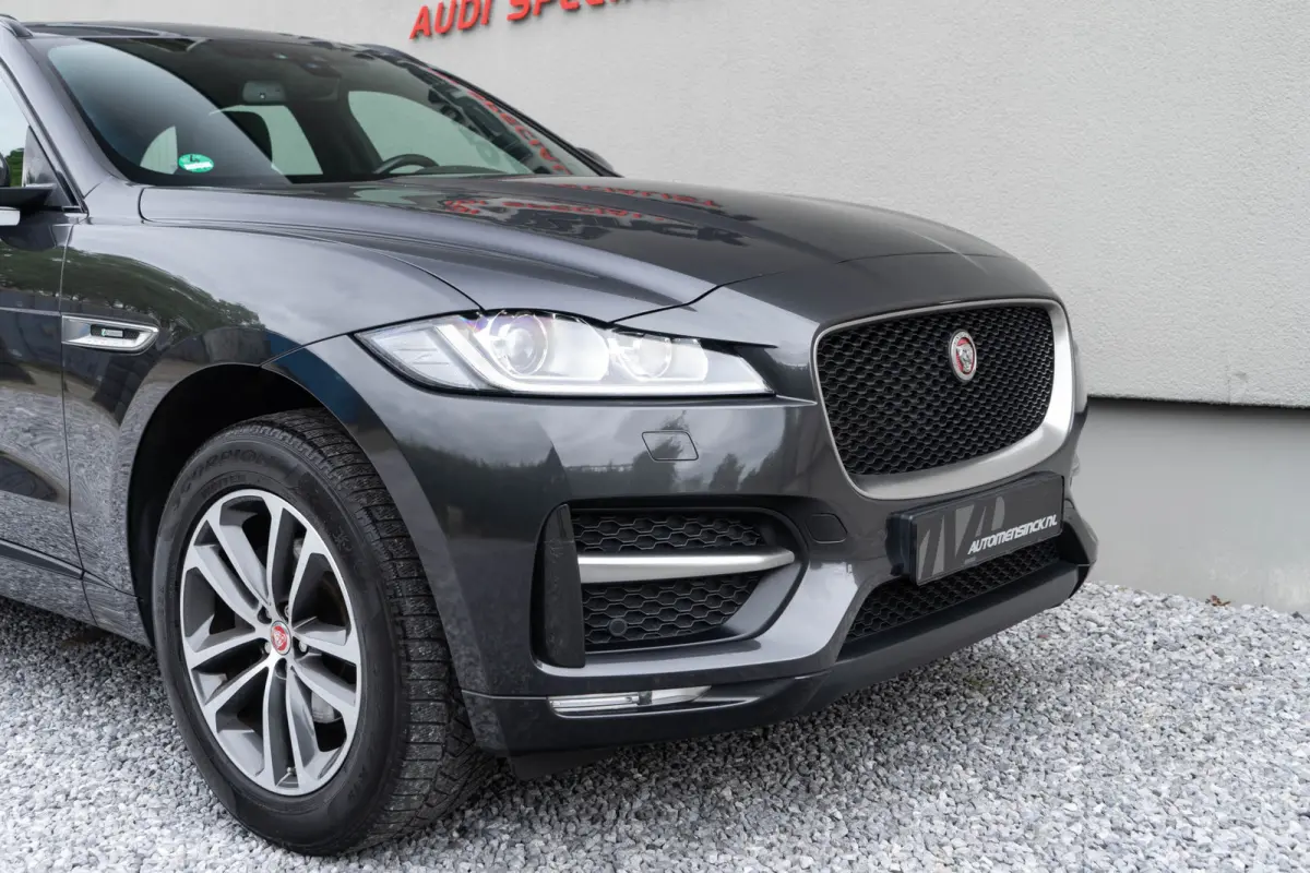 2.0 Portfolio AWD 20d R-sport / Leder/ Virtual Cockpit/ Touch Navigatie/ Trekhaak/ Panoramadak/ 132kW (180PK)