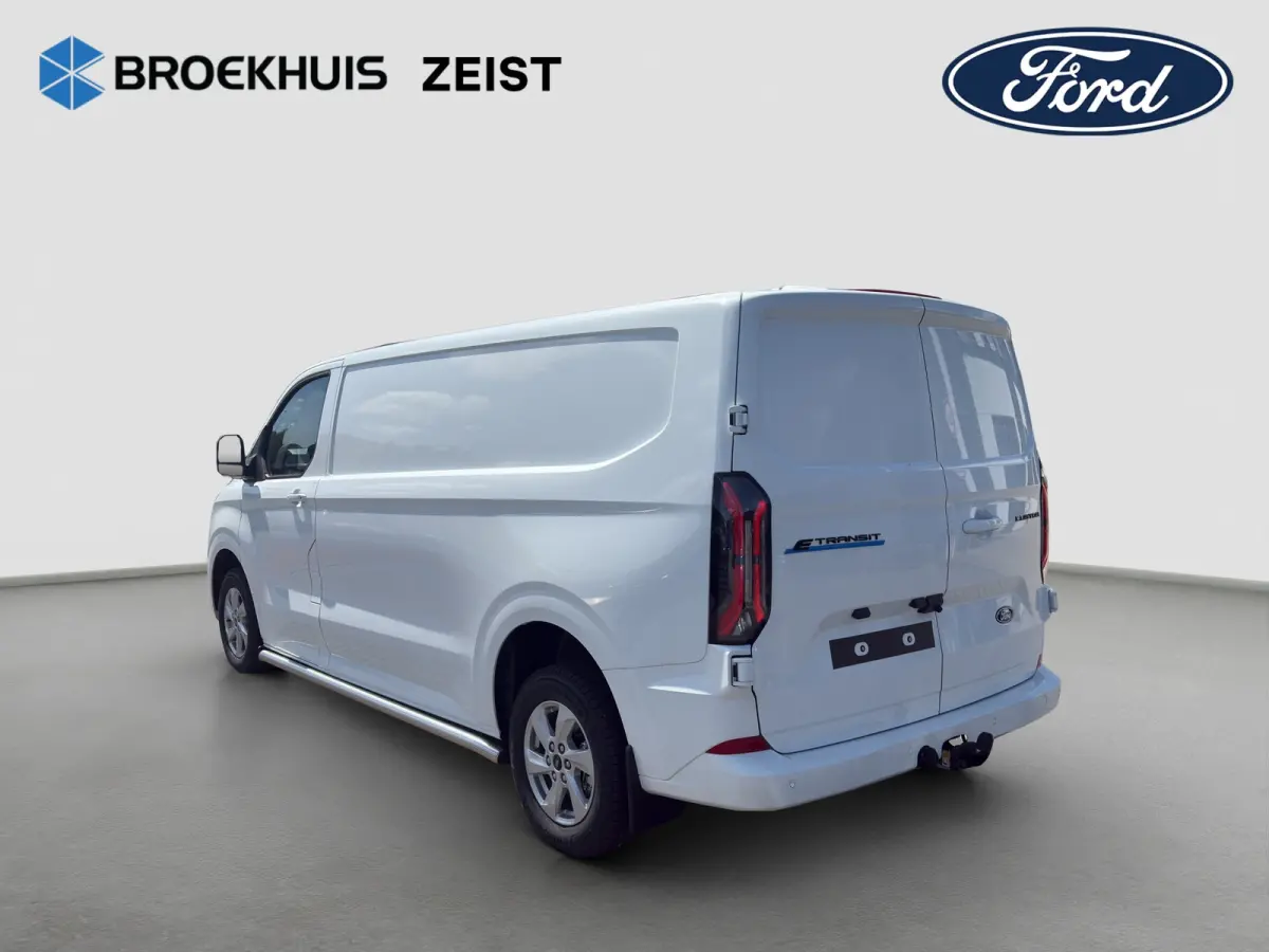 L2H1 Trend RWD Side-bars | Vloerplaat | 360 Camera | 8-weg verstelbare & verwarmbare passagiersstoel | Trekhaak |Alarm Klasse 2 incl. SCM