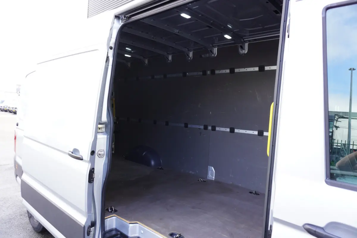 3.160 160pk Automaat RWD 3500kg Trekgewicht L4H3/L3H2 Apple carplay Camera Trekhaak Navigatie Parkeersensoren LED 3-zits