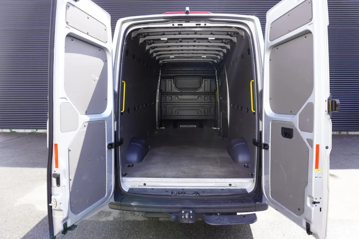 3.160 160pk Automaat RWD 3500kg Trekgewicht L4H3/L3H2 Apple carplay Camera Trekhaak Navigatie Parkeersensoren LED 3-zits