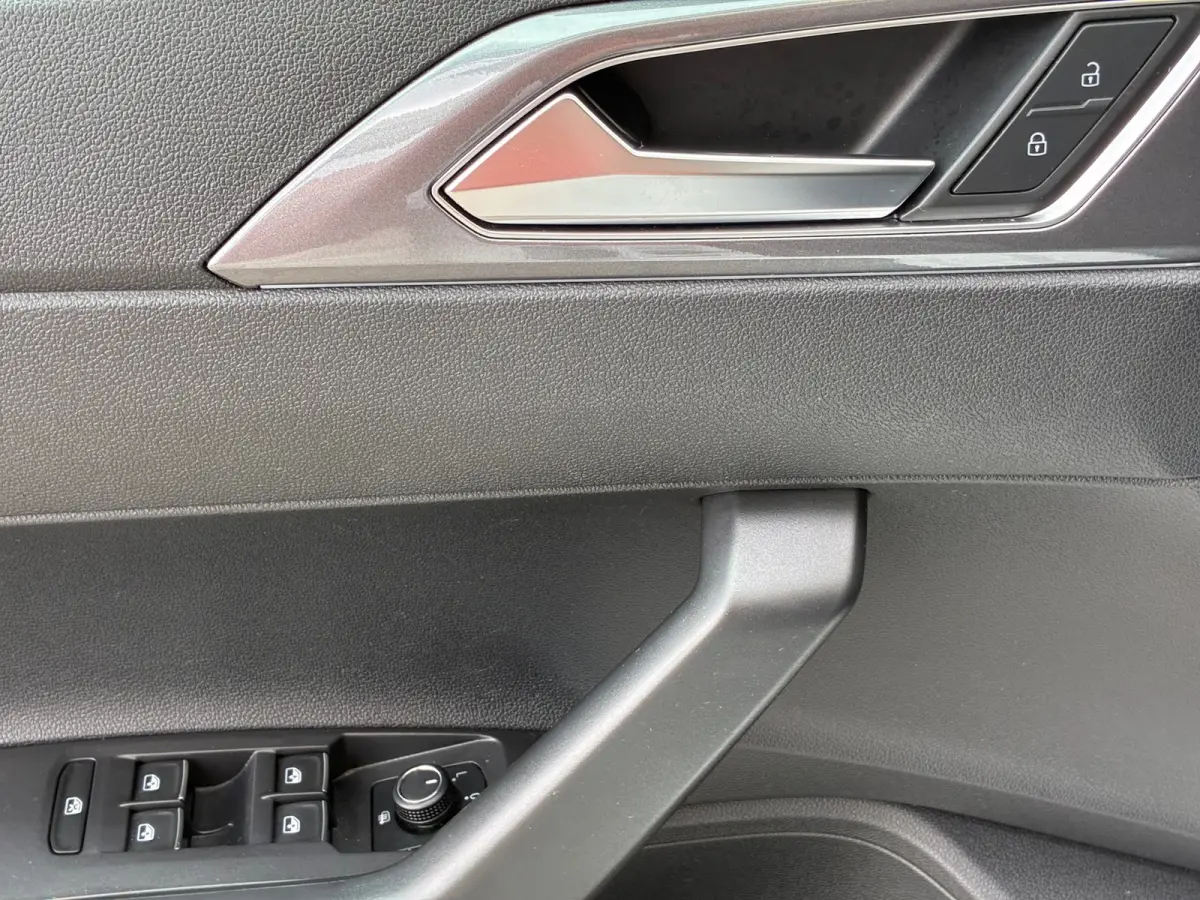 1.0 TSI |R-Line|Navigatie|Camera|CruiseControl|Climatronic