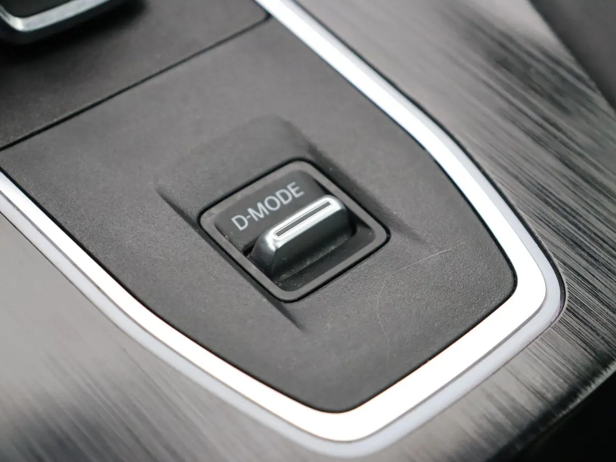 158pk MHEV Xtronic Premiere Edition | Trekhaak  1800kg geremd | Panorama dak | Pro Pilot | Rondomzicht camera | Apple carplay/Andoid auto | DAB |