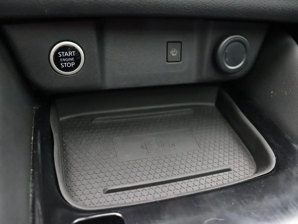 158pk MHEV Xtronic Premiere Edition | Trekhaak  1800kg geremd | Panorama dak | Pro Pilot | Rondomzicht camera | Apple carplay/Andoid auto | DAB |