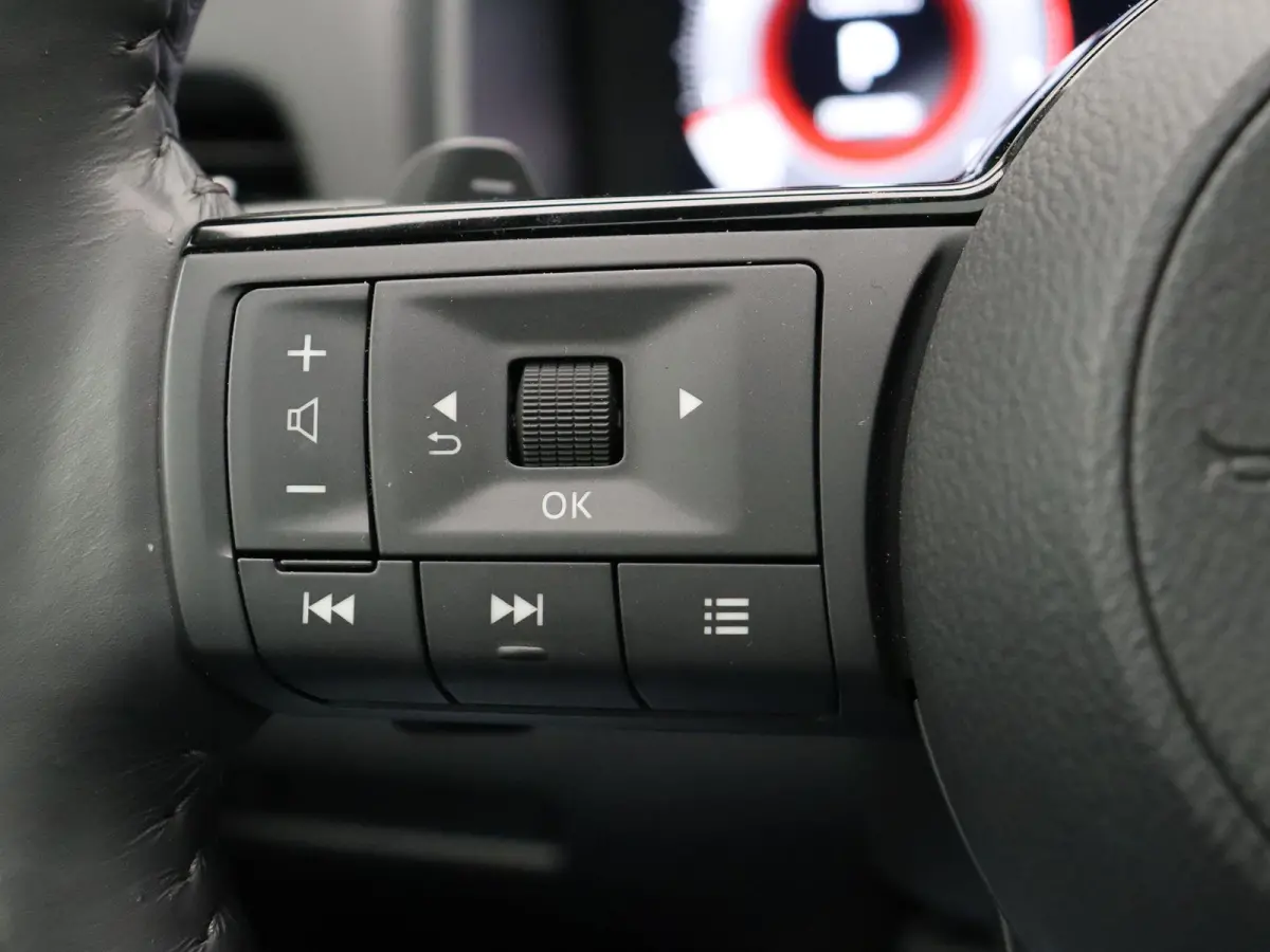 158pk MHEV Xtronic Premiere Edition | Trekhaak  1800kg geremd | Panorama dak | Pro Pilot | Rondomzicht camera | Apple carplay/Andoid auto | DAB |
