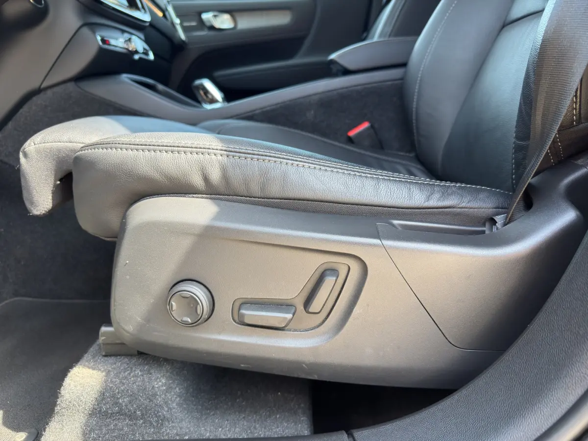 2.0 B4 AWD Inscription | Apple Carplay/Android Auto | Cruise control adaptief | Voorstoelen verwarmd |