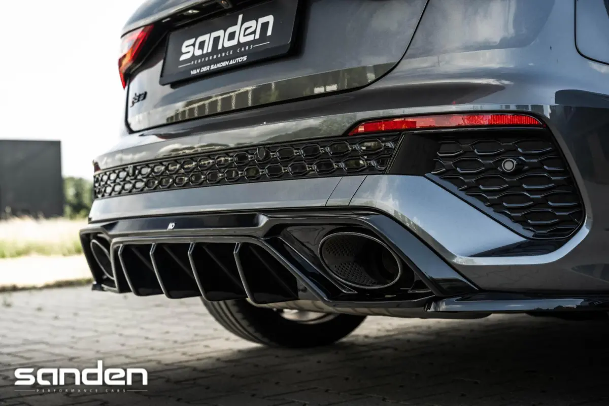 RS 3 2.5 TFSI RS 3 quattro |Ceramic|Pano|B&O|HUD|Maxton|Massage