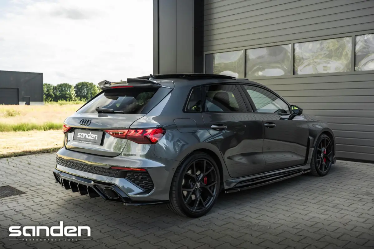 RS 3 2.5 TFSI RS 3 quattro |Ceramic|Pano|B&O|HUD|Maxton|Massage