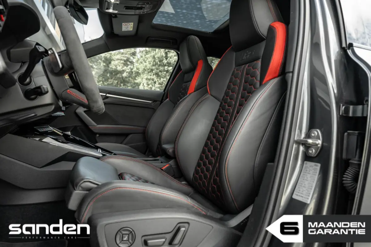 RS 3 2.5 TFSI RS 3 quattro |Ceramic|Pano|B&O|HUD|Maxton|Massage