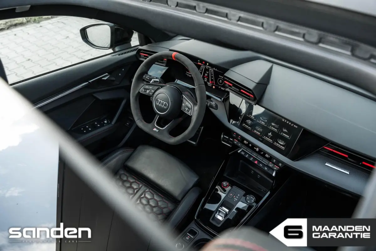 RS 3 2.5 TFSI RS 3 quattro |Ceramic|Pano|B&O|HUD|Maxton|Massage