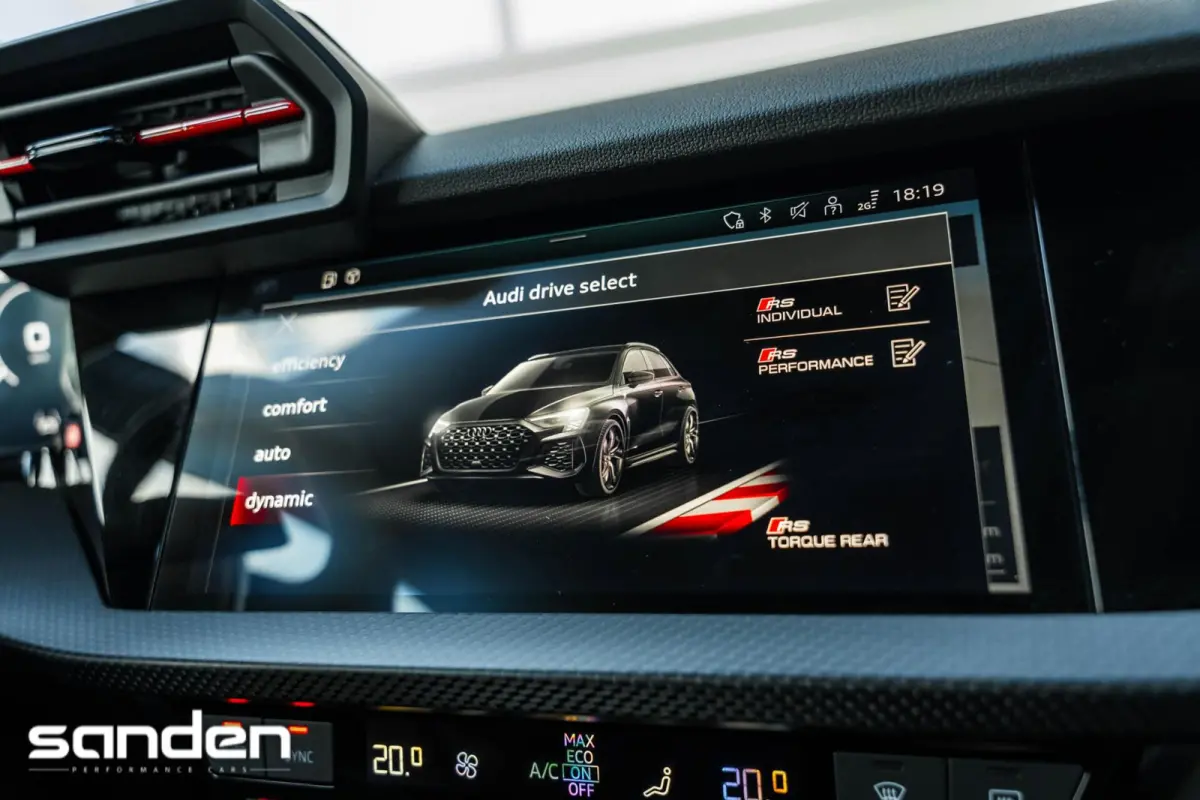 RS 3 2.5 TFSI RS 3 quattro |Ceramic|Pano|B&O|HUD|Maxton|Massage