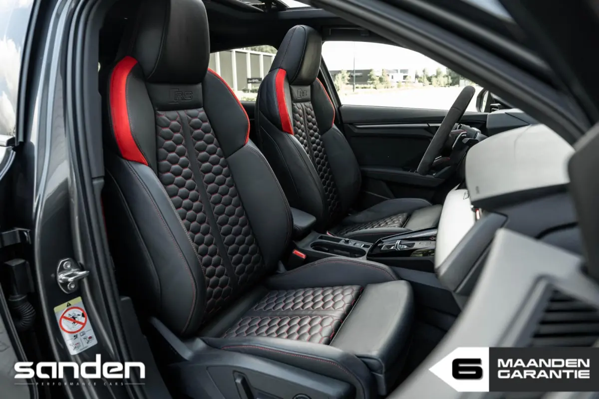 RS 3 2.5 TFSI RS 3 quattro |Ceramic|Pano|B&O|HUD|Maxton|Massage