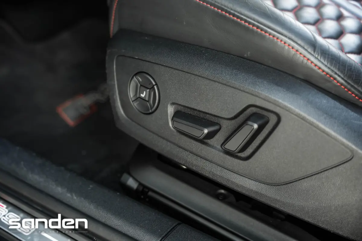 RS 3 2.5 TFSI RS 3 quattro |Ceramic|Pano|B&O|HUD|Maxton|Massage