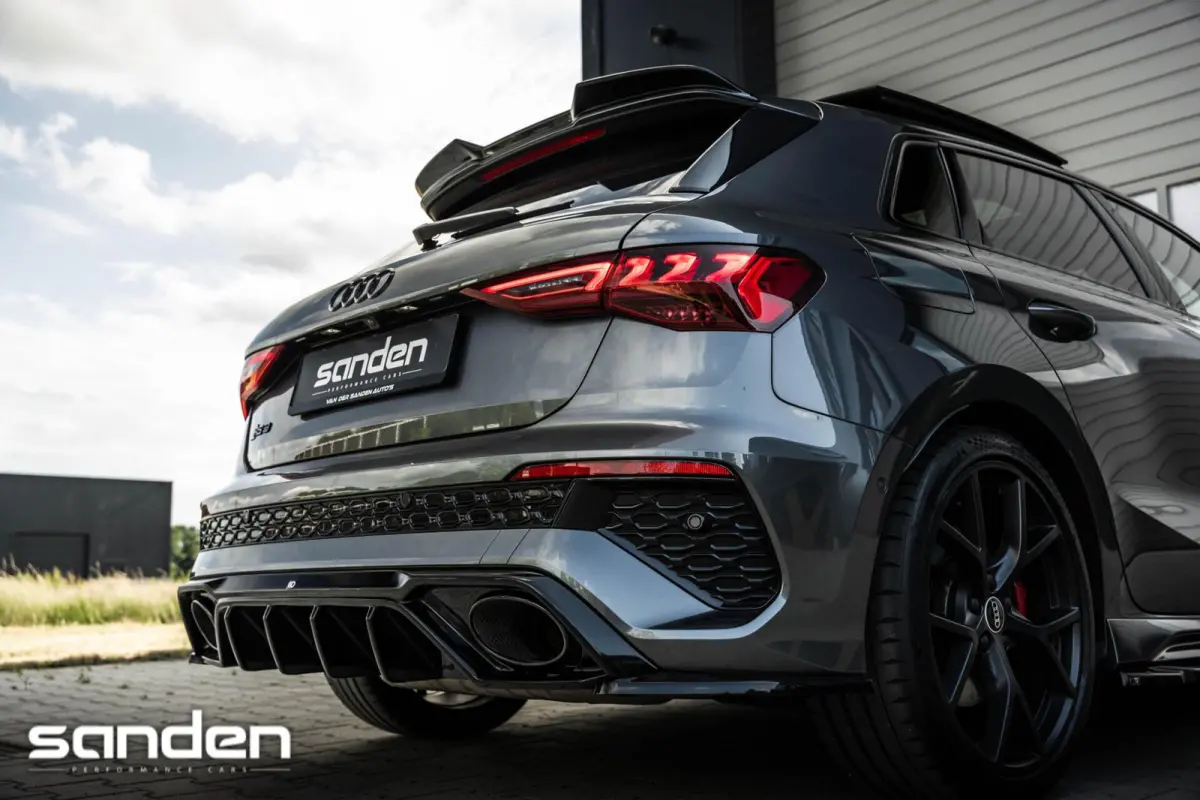 RS 3 2.5 TFSI RS 3 quattro |Ceramic|Pano|B&O|HUD|Maxton|Massage
