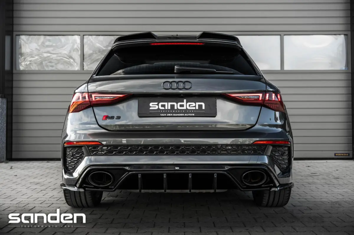 RS 3 2.5 TFSI RS 3 quattro |Ceramic|Pano|B&O|HUD|Maxton|Massage