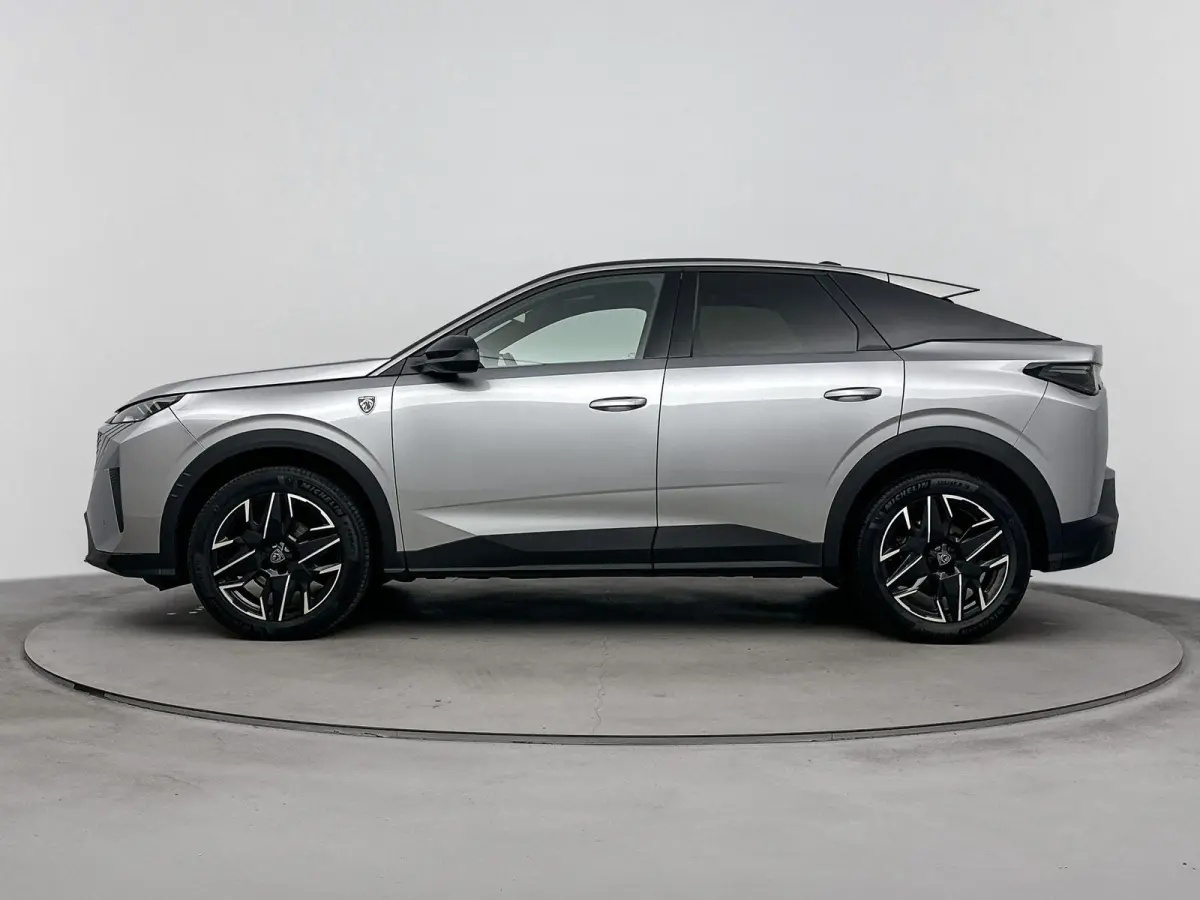SUV Hybrid 136pk Automaat GT | Alcantara interieur pakket | Camera | Navigatie | Adaptieve Cruise Control | CarPlay | Full Led Koplampen