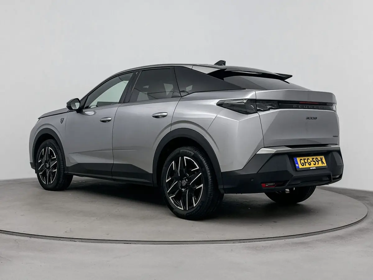 SUV Hybrid 136pk Automaat GT | Alcantara interieur pakket | Camera | Navigatie | Adaptieve Cruise Control | CarPlay | Full Led Koplampen