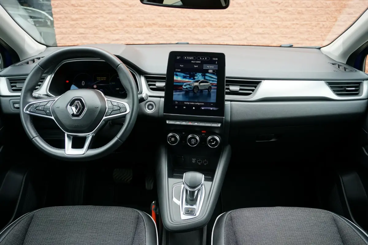 1.6 E-Tech Plug-in Hybrid 160 Intens *DEALER ONDERHOUDEN* + CAMERA / APPLE CARPLAY