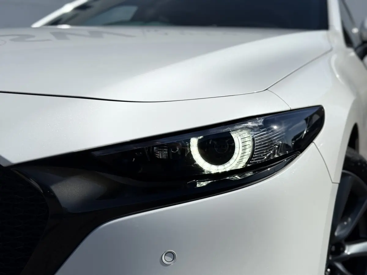 2.0 e-SkyActiv-X M Hybrid 186 Luxury | CarPlay | ACC | BOSE | HUD | 18 inch