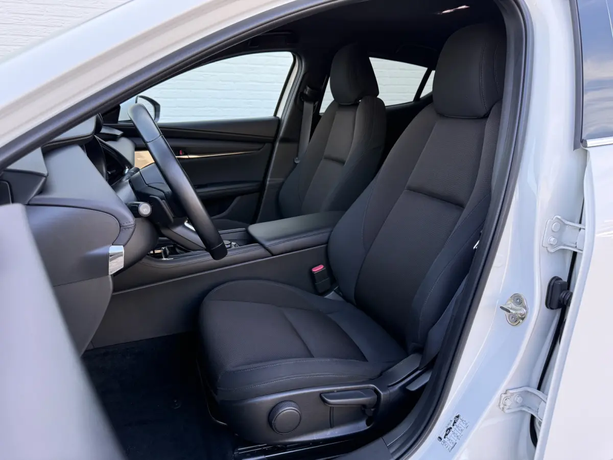 2.0 e-SkyActiv-X M Hybrid 186 Luxury | CarPlay | ACC | BOSE | HUD | 18 inch