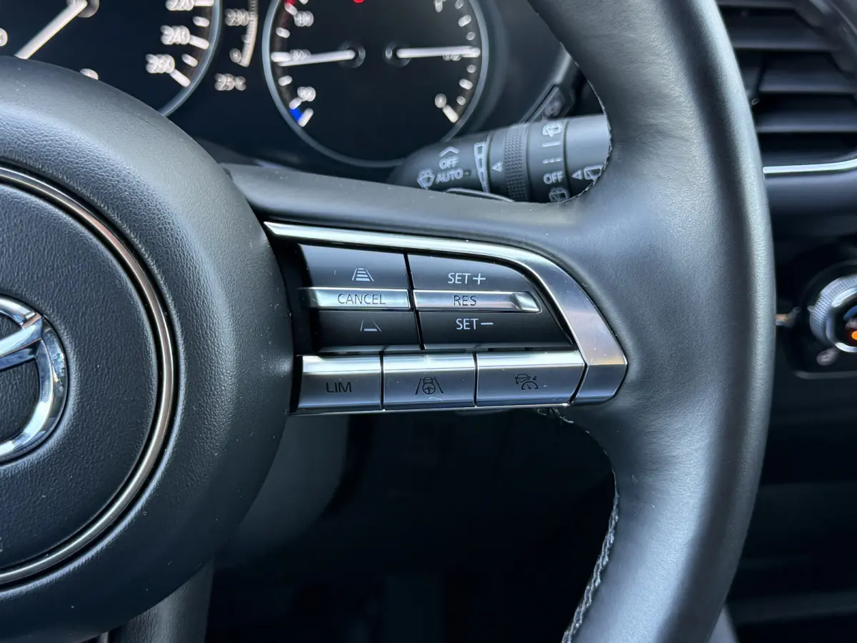 2.0 e-SkyActiv-X M Hybrid 186 Luxury | CarPlay | ACC | BOSE | HUD | 18 inch