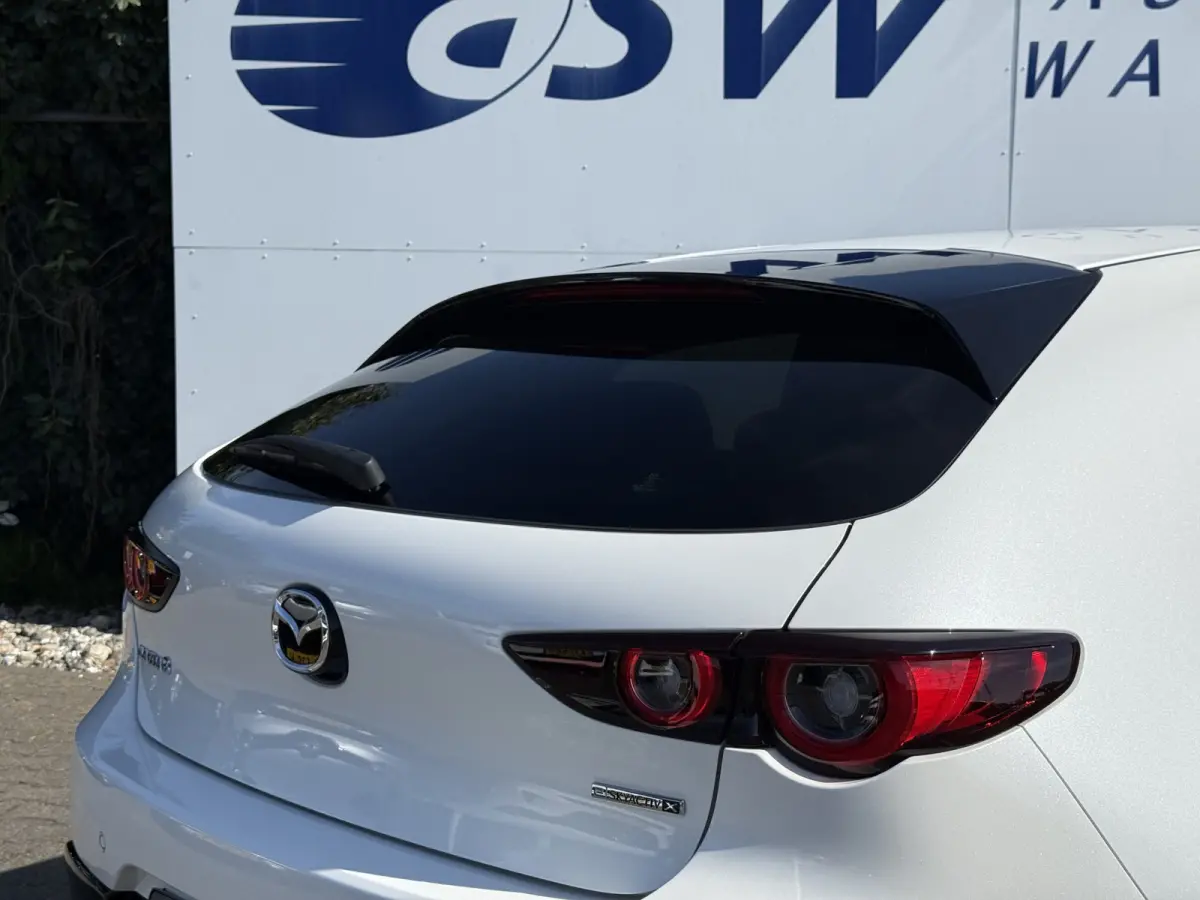2.0 e-SkyActiv-X M Hybrid 186 Luxury | CarPlay | ACC | BOSE | HUD | 18 inch