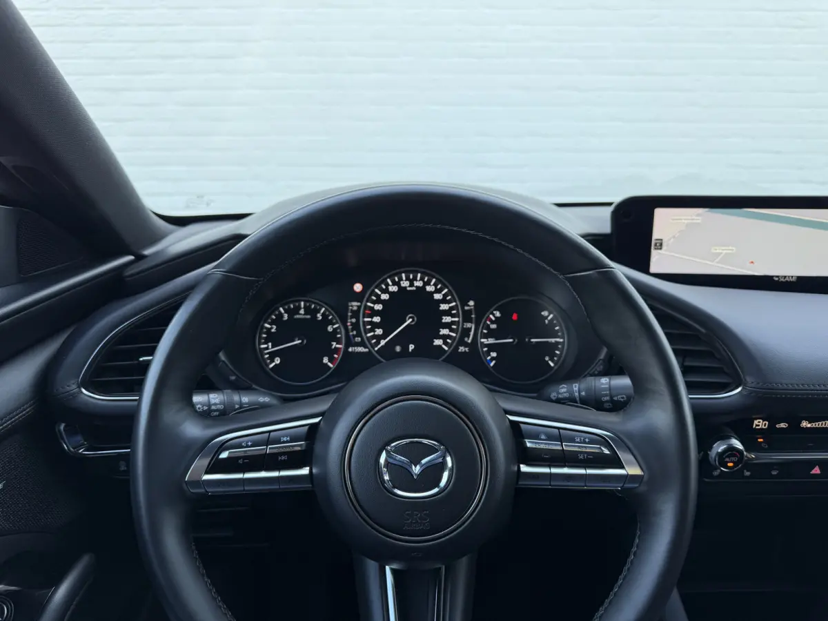 2.0 e-SkyActiv-X M Hybrid 186 Luxury | CarPlay | ACC | BOSE | HUD | 18 inch