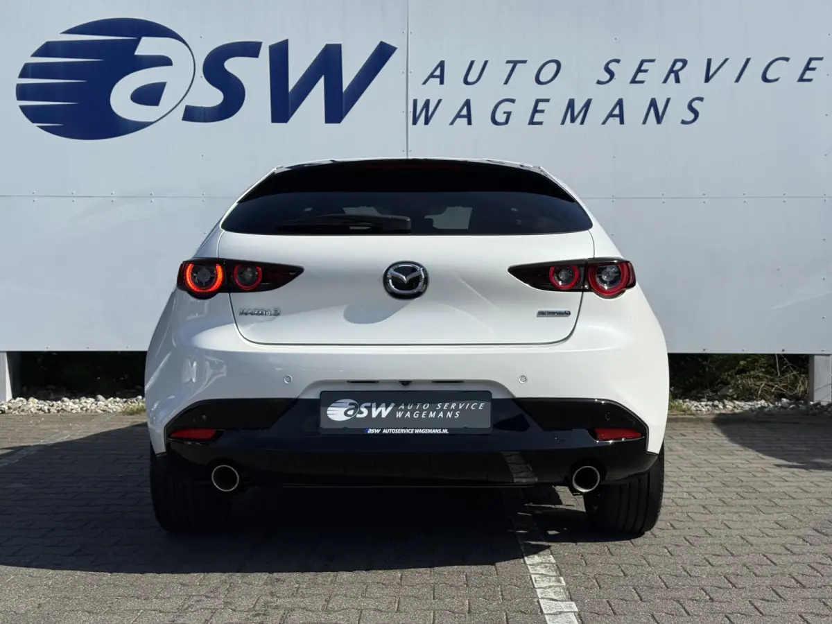 2.0 e-SkyActiv-X M Hybrid 186 Luxury | CarPlay | ACC | BOSE | HUD | 18 inch