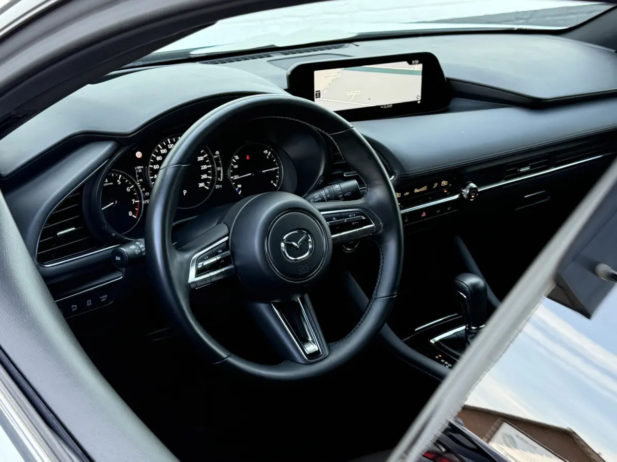 2.0 e-SkyActiv-X M Hybrid 186 Luxury | CarPlay | ACC | BOSE | HUD | 18 inch