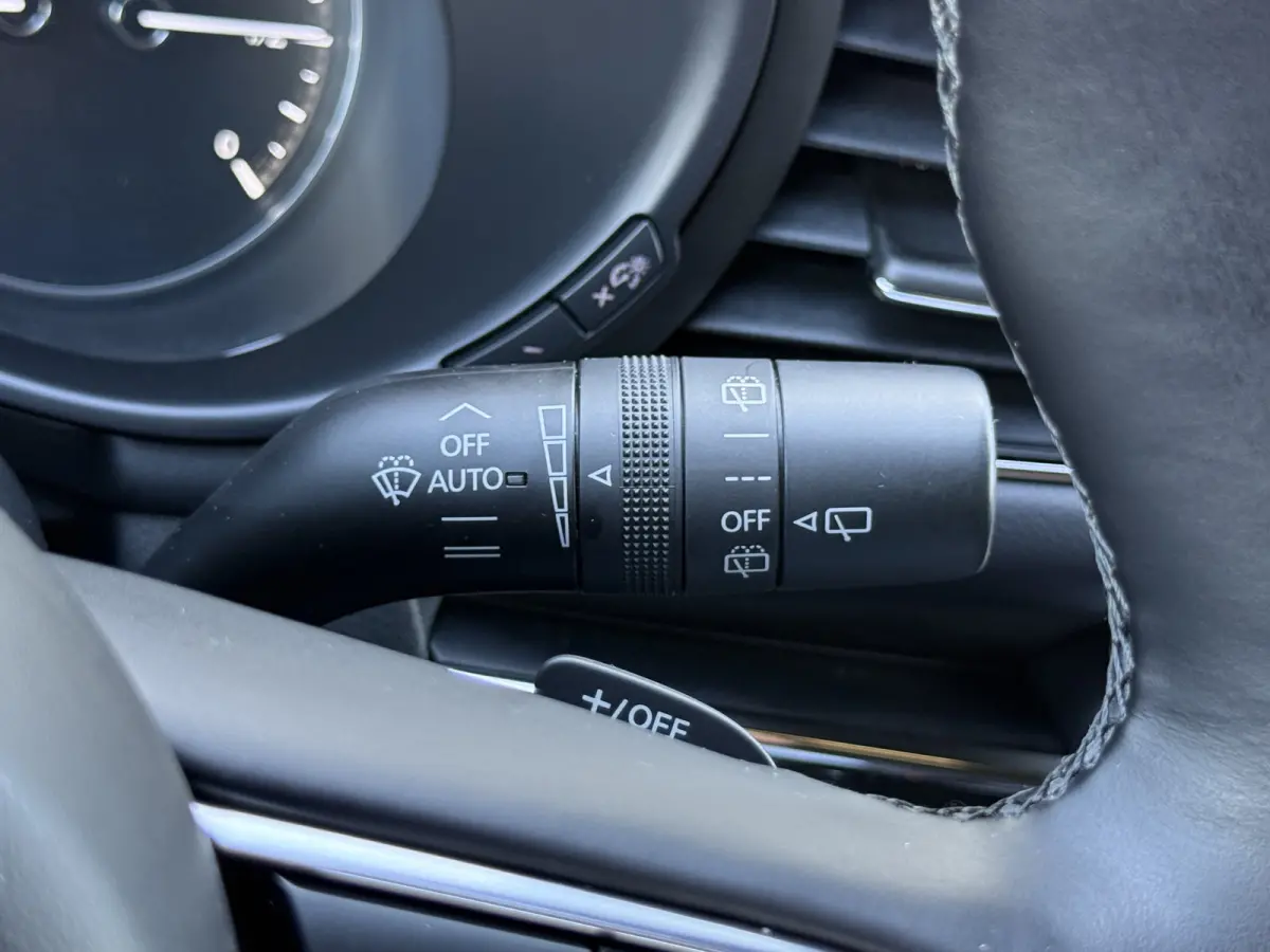 2.0 e-SkyActiv-X M Hybrid 186 Luxury | CarPlay | ACC | BOSE | HUD | 18 inch