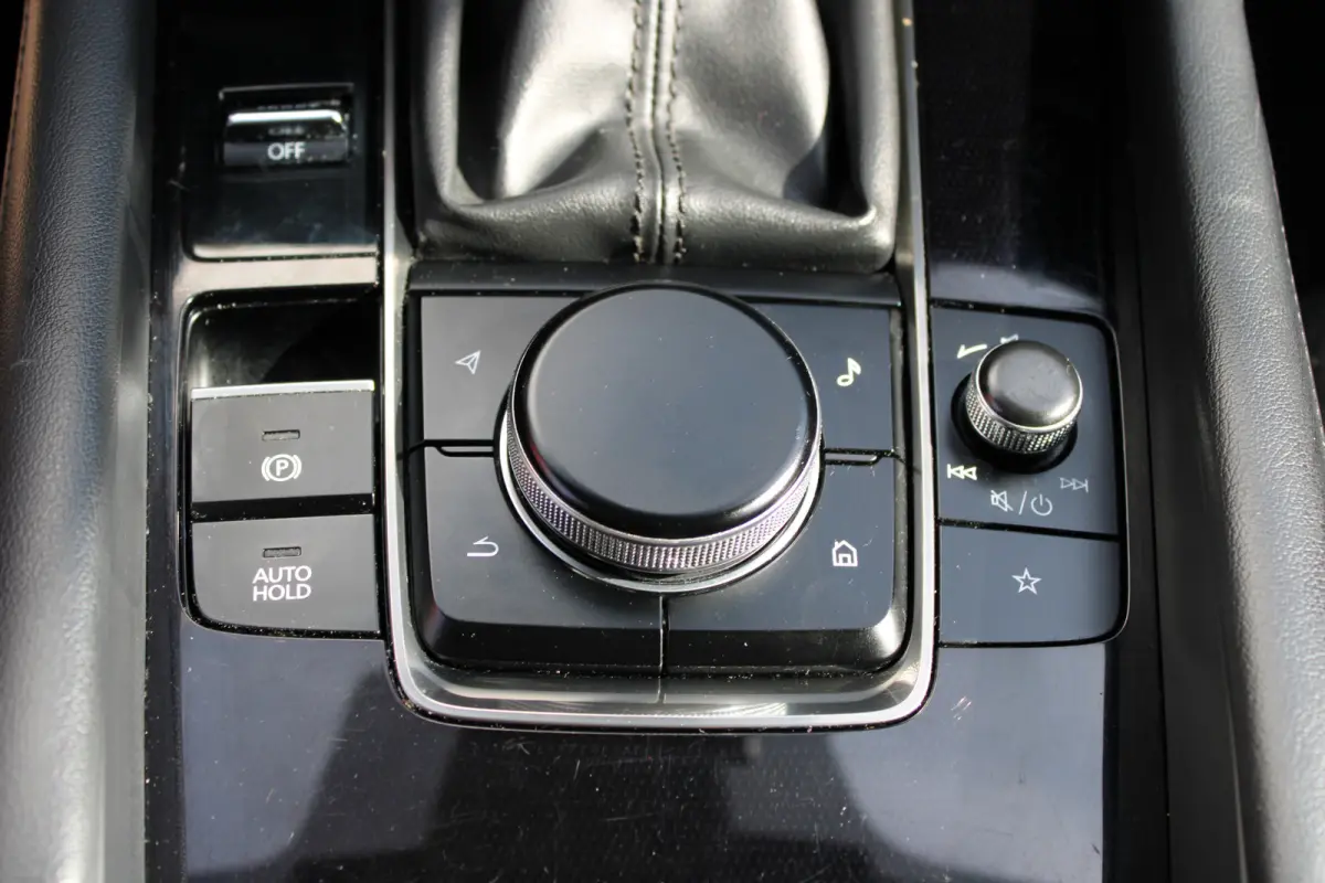 2.0 e-SkyActiv-G M Hybrid 122
